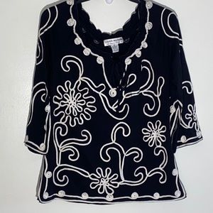 Lauren Michelle White embroidery Black Blouse size XL